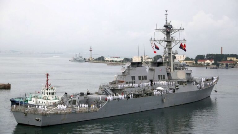 Biden reiterates pledge to defend Taiwan, US and Canadian warships make voyage through Taiwan Strait Biden reiterates pledge to defend Taiwan, US and Canadian warships make voyage through Taiwan Strait